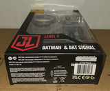 DC Multiverse: Justice League (2021) - Batman & Bat Signal (Level 3 - Justice League)
