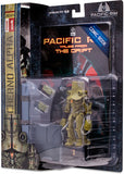 Pacific Rim: 4" Figure Playset & Comic - Cherno Alpha