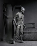 Universal Monsters: 7" Scale Action Figure - Ultimate Mummy (Black & White)