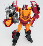Transformers Legends Deluxe : LG 45 Targetmaster Hot Rod
